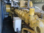 Generatore Diesel usato Caterpillar 3516, 1,8 MW, 2006, 12.000 ore. contenitore